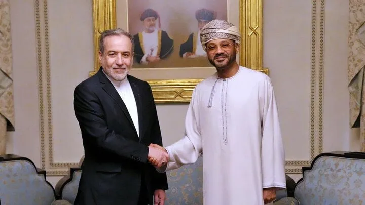 Iran, Oman FMs discuss diplomatic push to end war
