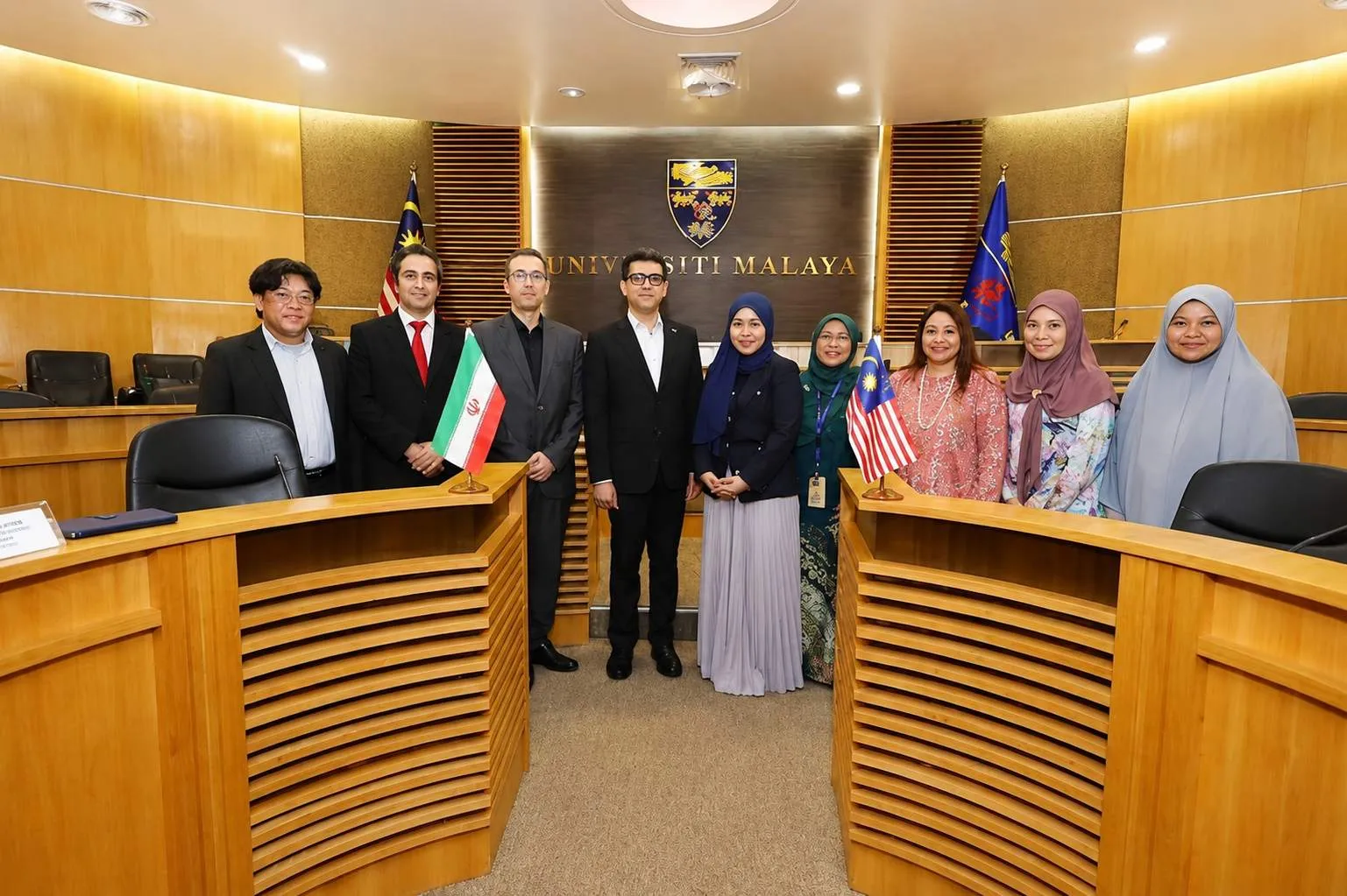 Iranian, Malaysian officials discuss ways to foster scientific ties