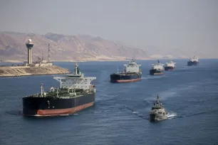 20 ships have passed through Strait of Hormuz: IRGC Navy