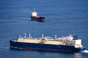 Chinese vessels start transiting Strait of Hormuz