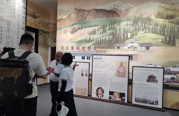 China-Kazakhstan Khorgos intl. border co-op center visited by SCO Media Summit participants