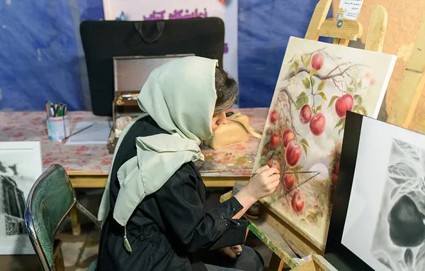 &lsquo;Apple festival&rsquo; showcases Maragheh's flourishing tourism, economy