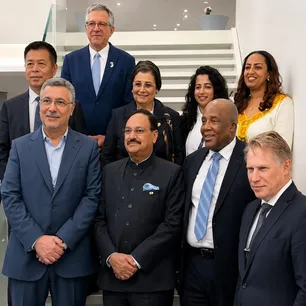 Health minister discusses boosting health ties with BRICS counterparts