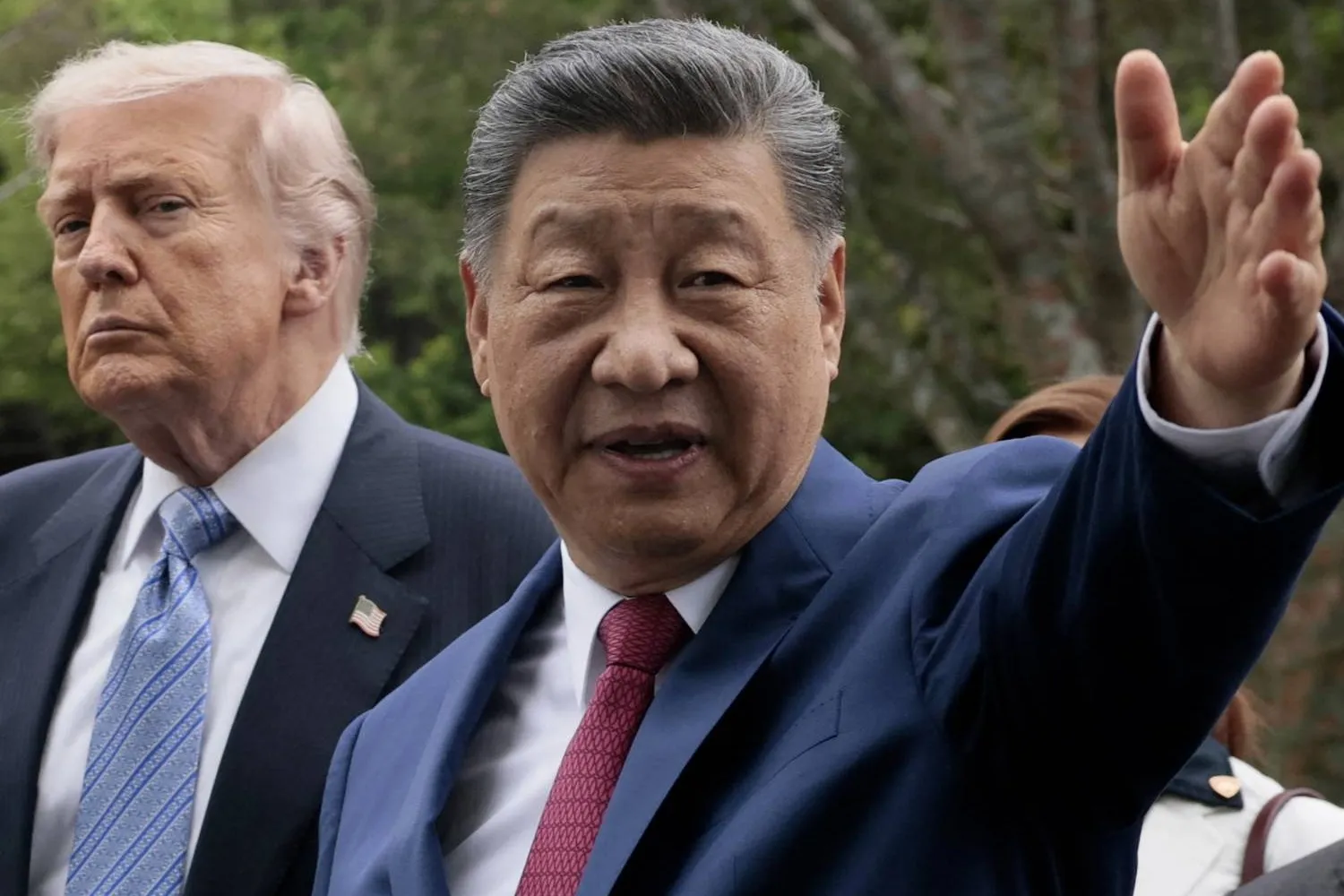 XI