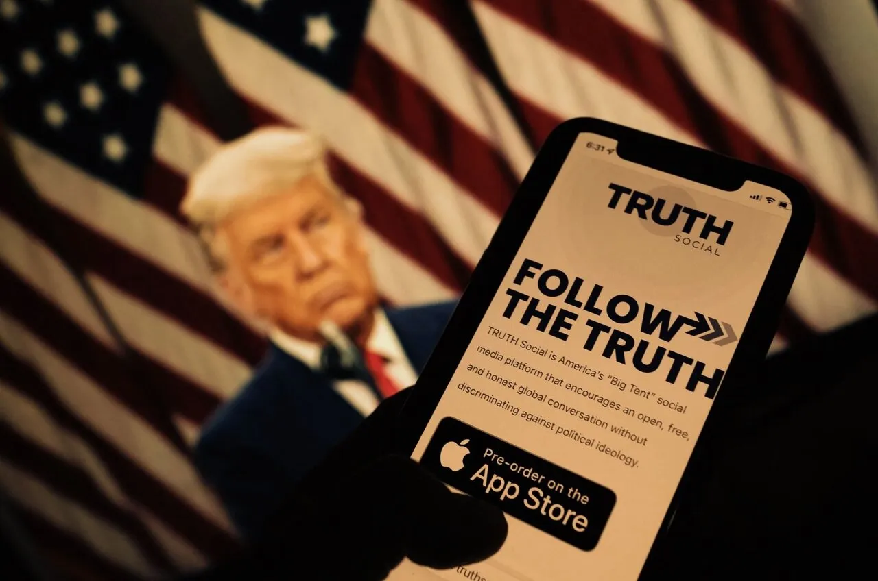 Inside the obsessive-compulsive loop of Trump’s digital noise machine